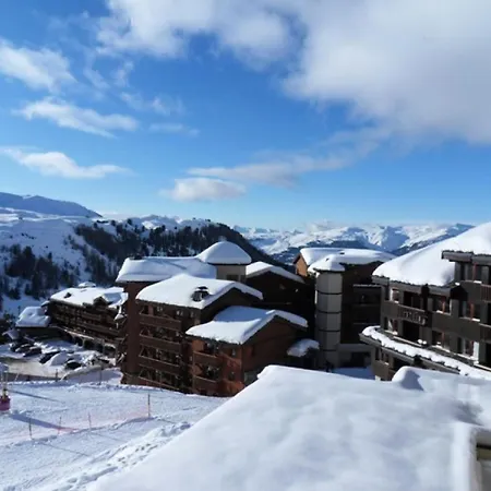 Résidence Le Centaure - Très Avec Grand · Résidence Aux Pieds · Vue Pistes Mae-0571 Apartamento La Plagne